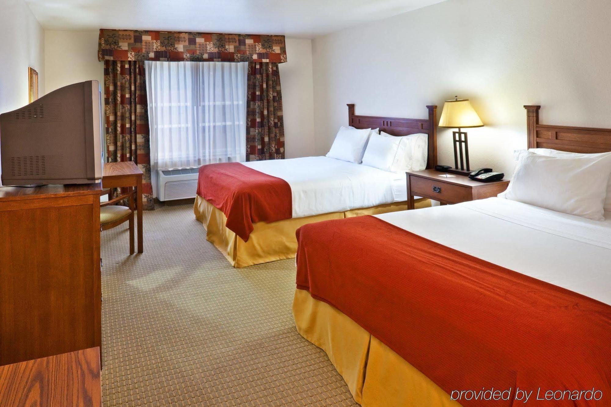 Holiday Inn Express Hotel & Suites Oklahoma City-Bethany, An Ihg Hotel Room photo
